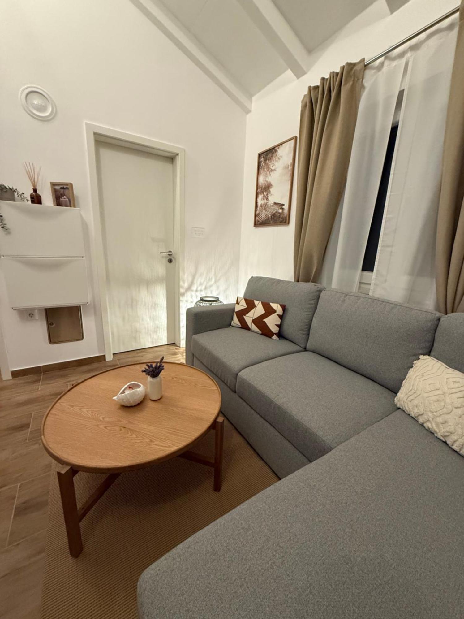 Guest House Lena, Nerezine, Mali Losinj Buitenkant foto