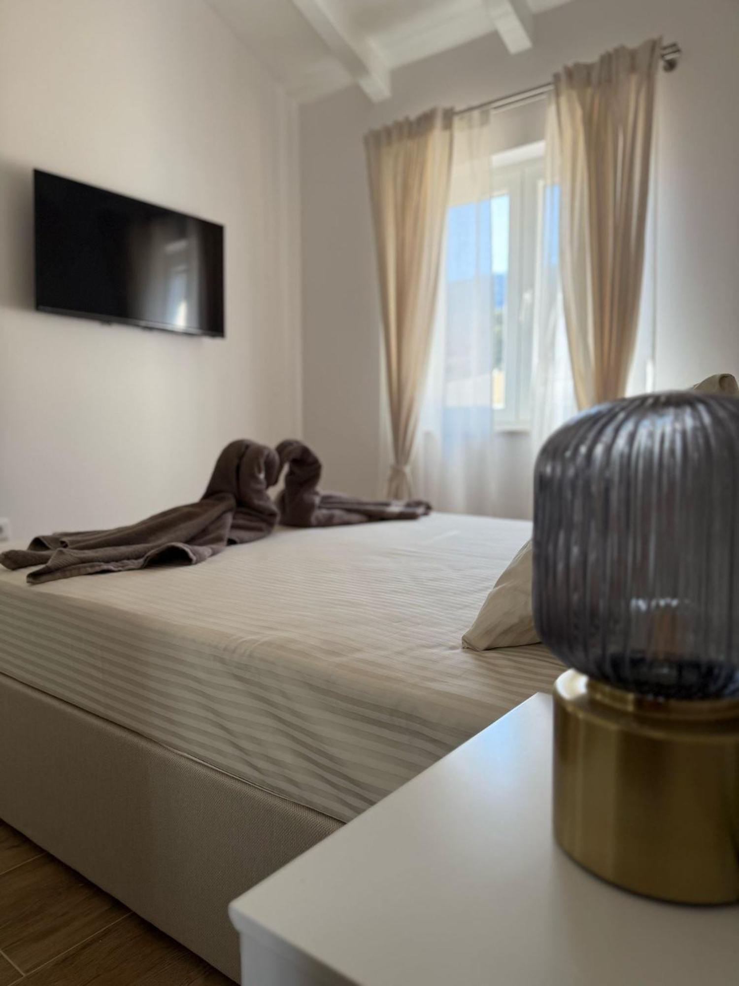 Guest House Lena, Nerezine, Mali Losinj Buitenkant foto